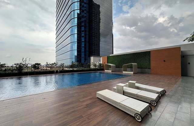 Spacious and Modern Studio SOHO Apartment at VieLoft SOHO and SKY Residence