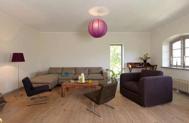 Spacious and stylish in the monument to the Müritz, near the lake and golf course