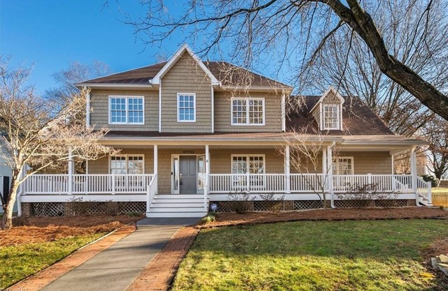 Spacious and Surrounded by Natural Beauty