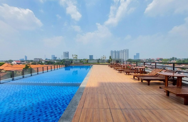 Spacious And Wonderful 1Br Tamansari Bintaro Mansion Apartment