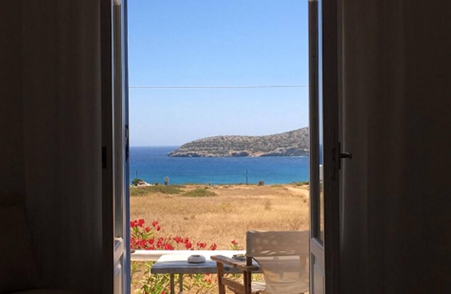 Spacious Antiparos Apartment | 2.