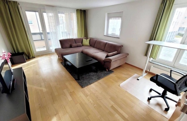 Spacious Apartment with Park View – Ideal for Families & Business Travelers