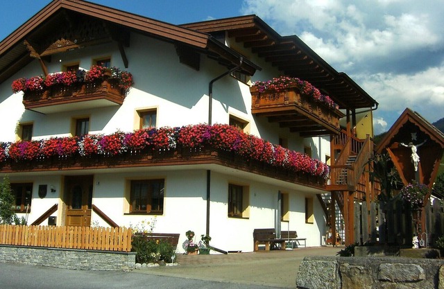 Spacious apartment for 1-4 persons at the entrance of the Pitztal