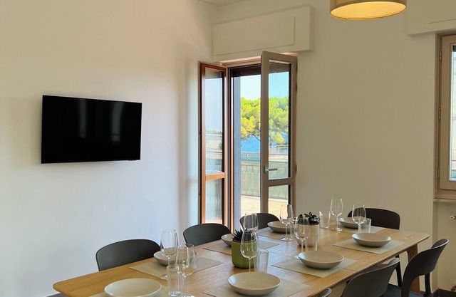 Spacious apartment 150 m from the sea with large terrace