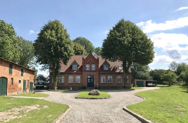 Spacious Apartment in Lübberstorf with Garden