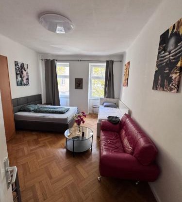Spacious apartment in Praterstern Area ES
