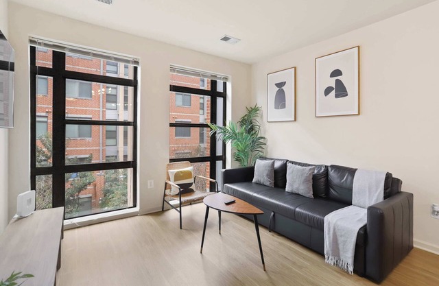 Spacious Apartment near DC W Gym