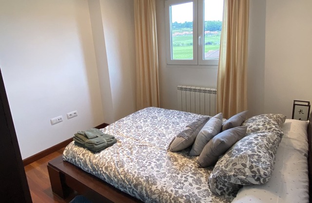 Spacious apartment near the beach and Cabárceno