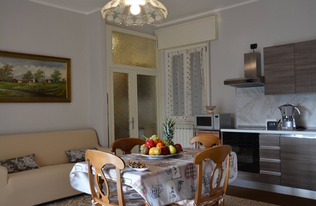 Spacious apartment with panoramic terrace 10 minutes from Lake Iseo.