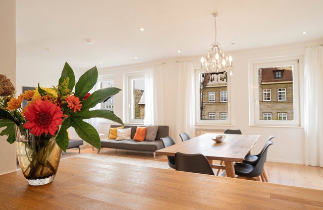 Spacious apartment with balcony in the heart of the historic old town