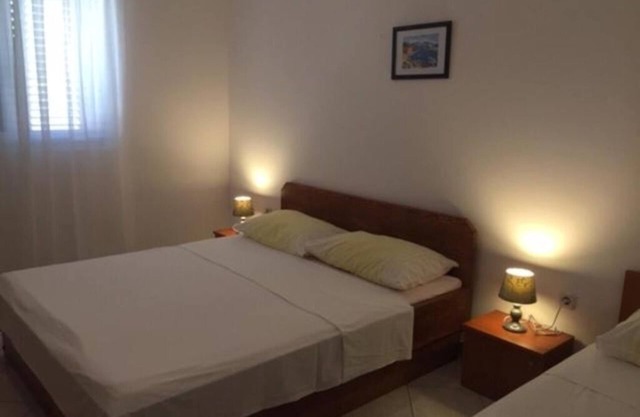 Spacious Apartments with a Beautiful View of the Beach - Wifi, AC, parking