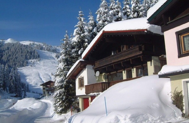 Spacious Austrian ski chalet very close to lifts