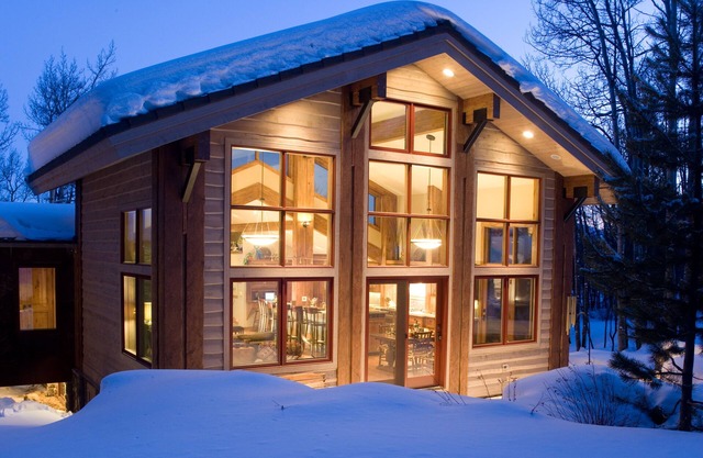Spacious & Beautifully Appointed Jackson Hole Mountainside Ski Lodge Sleeps 17+