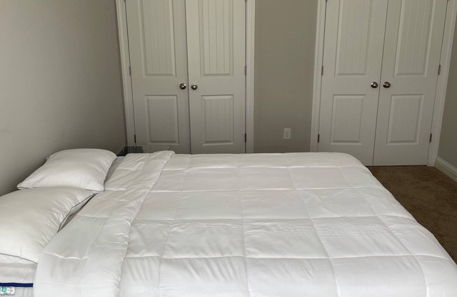 Spacious Bedroom with Private Bathroom