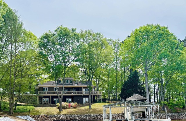 Spacious, Big Views, Pet Friendly, Multigenerational family friendly