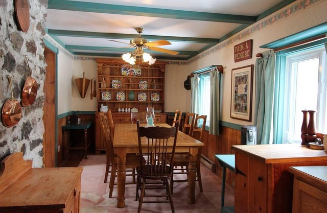 Spacious but comfy cottage on a bay with beautiful views.