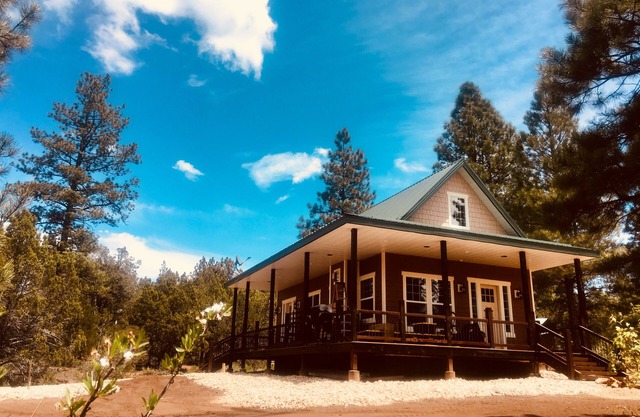 Spacious Cabin right at the edge of Zion National Park & Zion Ponderosa Resort!