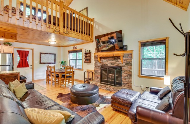 Spacious Cabin w/Furnished Deck + Hot Tub!