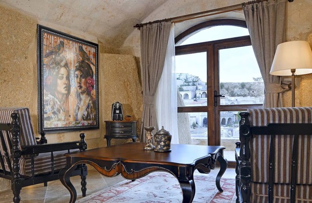 Spacious Cave Room Offering Perfect Backdrop | Outdoor Pool Access