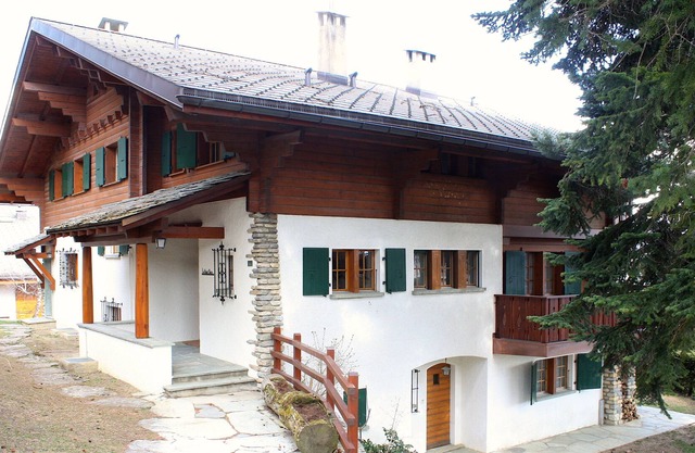 Spacious & Central for up to 11 guests | Chalet Haut-Praz