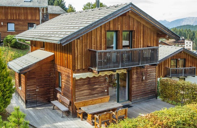 Spacious Chalet in Annaberg-Lungötz with Sauna