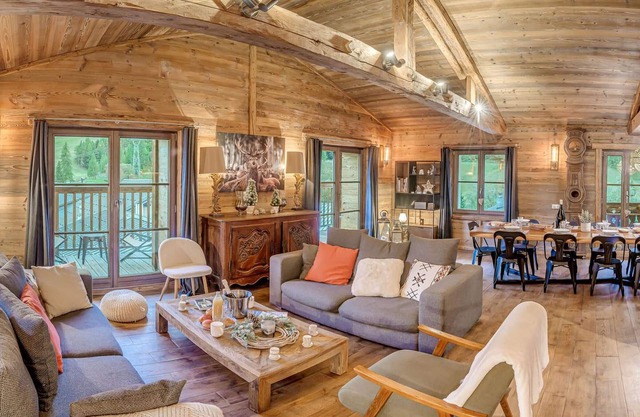 Spacious chalet for 14 in Tignes with balcony and sauna