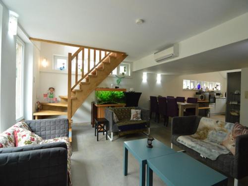 Spacious chalet in Jalhay with jacuzzi, cleaning included