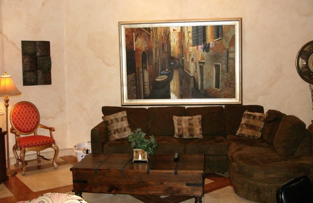 Spacious, Comfortable 2 Master Bedroom Condo - outstanding location!