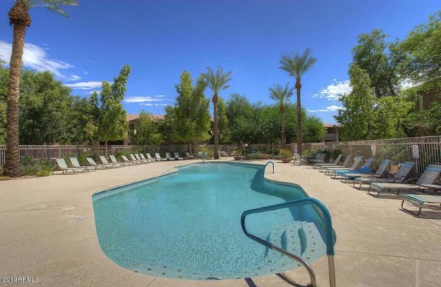 Spacious Condo! 2 Master Suites! Close to Everything