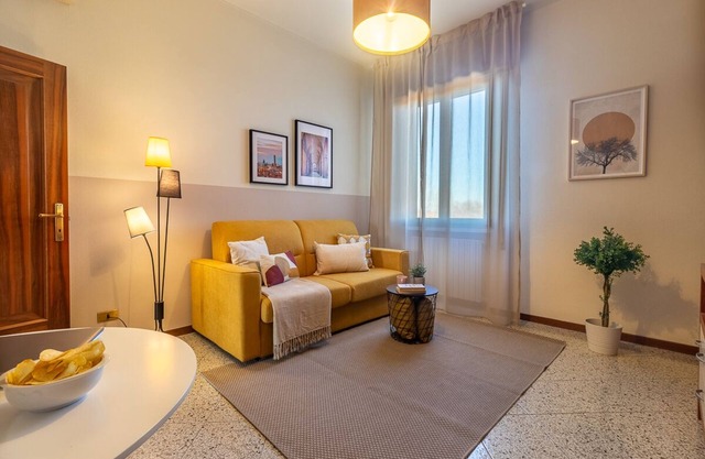 Spacious, cozy and close to Bologna station for families and groups