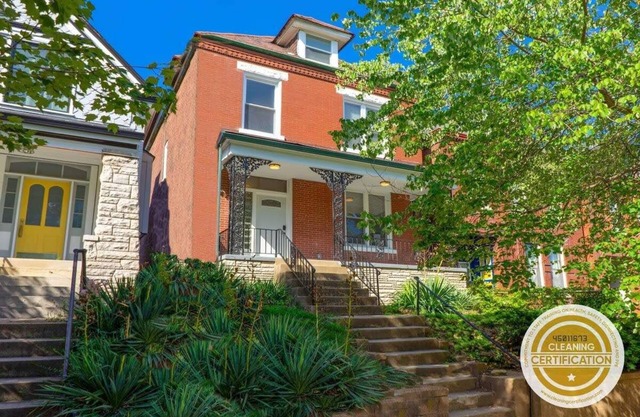 Spacious & Cozy St. Louis Gem/ABODEbucks