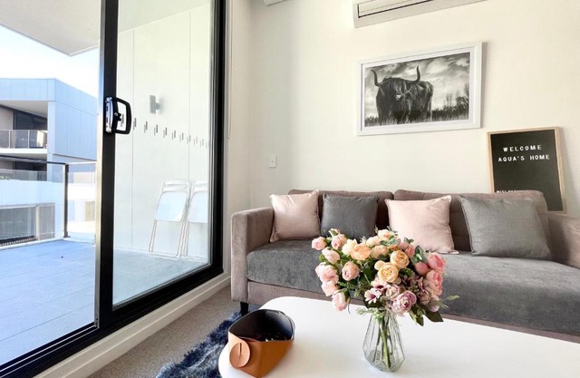 Spacious cozy2BR close to OlympicPark free carpark