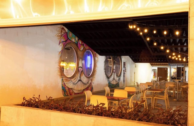 Spacious Double Room with Free Parking, Local Souvenirs at Panama Oasis