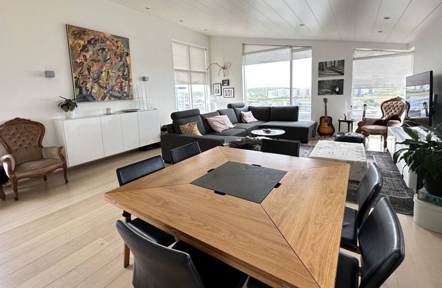 Spacious Family friendly house in the Reykjavik area