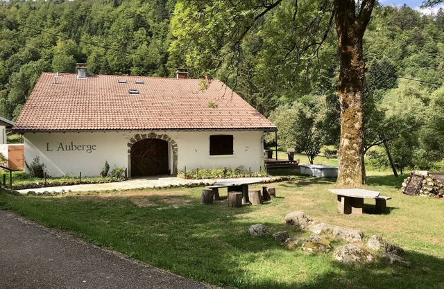 Spacious family inn surrounded by nature