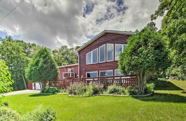 Spacious Frazee Home w/Direct Lake Access!
