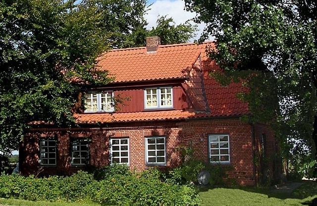 Spacious holiday home with panoramic views over the Baltic Sea - secluded location with large garden