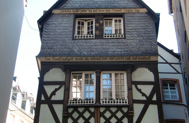 Spacious holiday home in Briedel near River Mosel