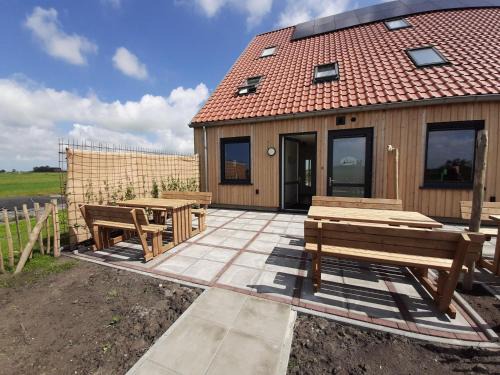 Spacious holiday home in Leons with garden