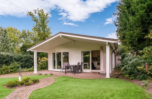Spacious holiday home in Stegeren with shared pool
