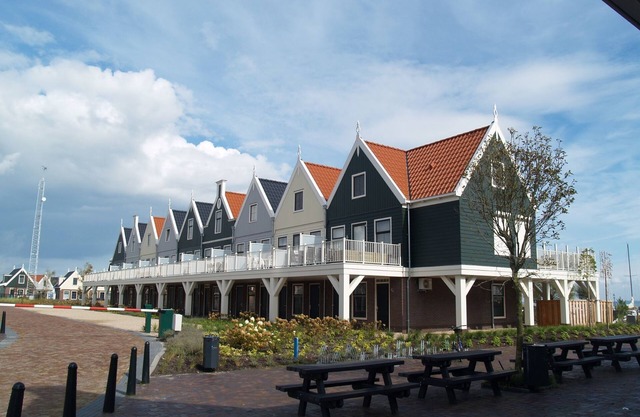 Spacious holiday home on the Markermeer