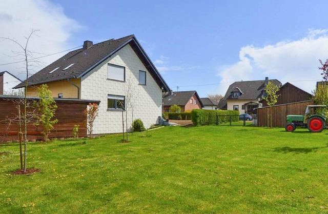 Spacious holiday home with a large garden