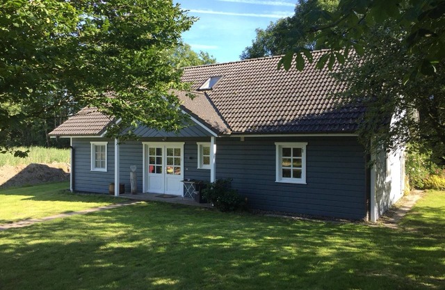 Spacious Holiday House with Scenic River View in Ockholm