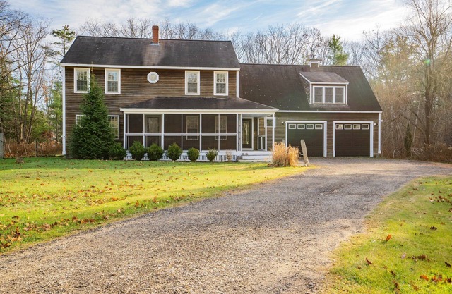 Spacious Home Close to Beaches! 3BR, Dog & Family Friendly, 30 Mins to Portland
