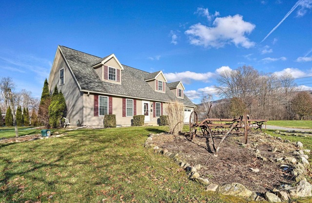 Spacious Home Near Bromley Mountain Ski Resort!