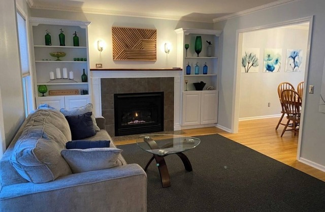 Spacious house with a large yard- 4 miles to the track and broadway