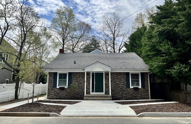 SPACIOUS, IN THE PINES REHOBOTH BEACH HOME - 84 Kent St.