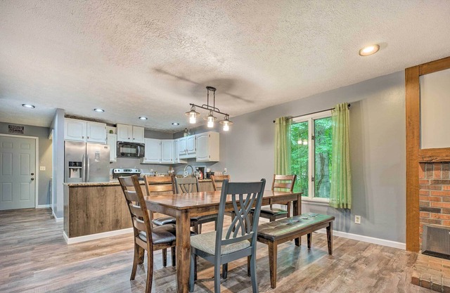 Spacious Lake Wawasee Home ~ 1 Mi to Marina!