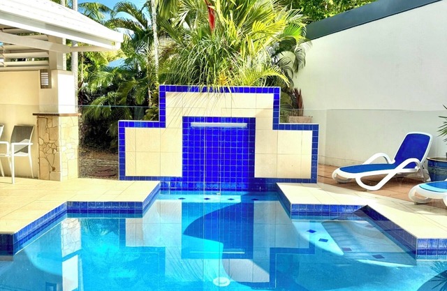 Spacious Luxury House on Clifton Beach with Heated Saltwater Pool