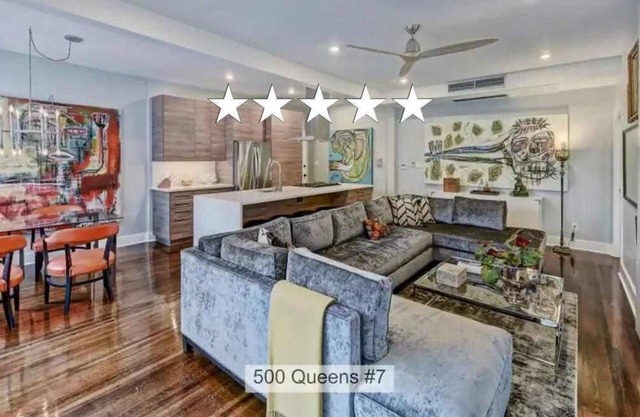 Spacious Myers Park 2BR King Condo | Sunroom